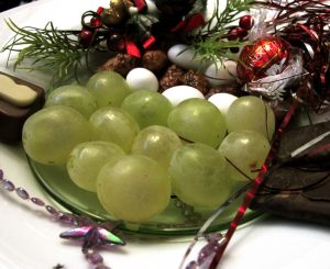 ¿Por qué se toman 12 uvas en Nochevieja?
